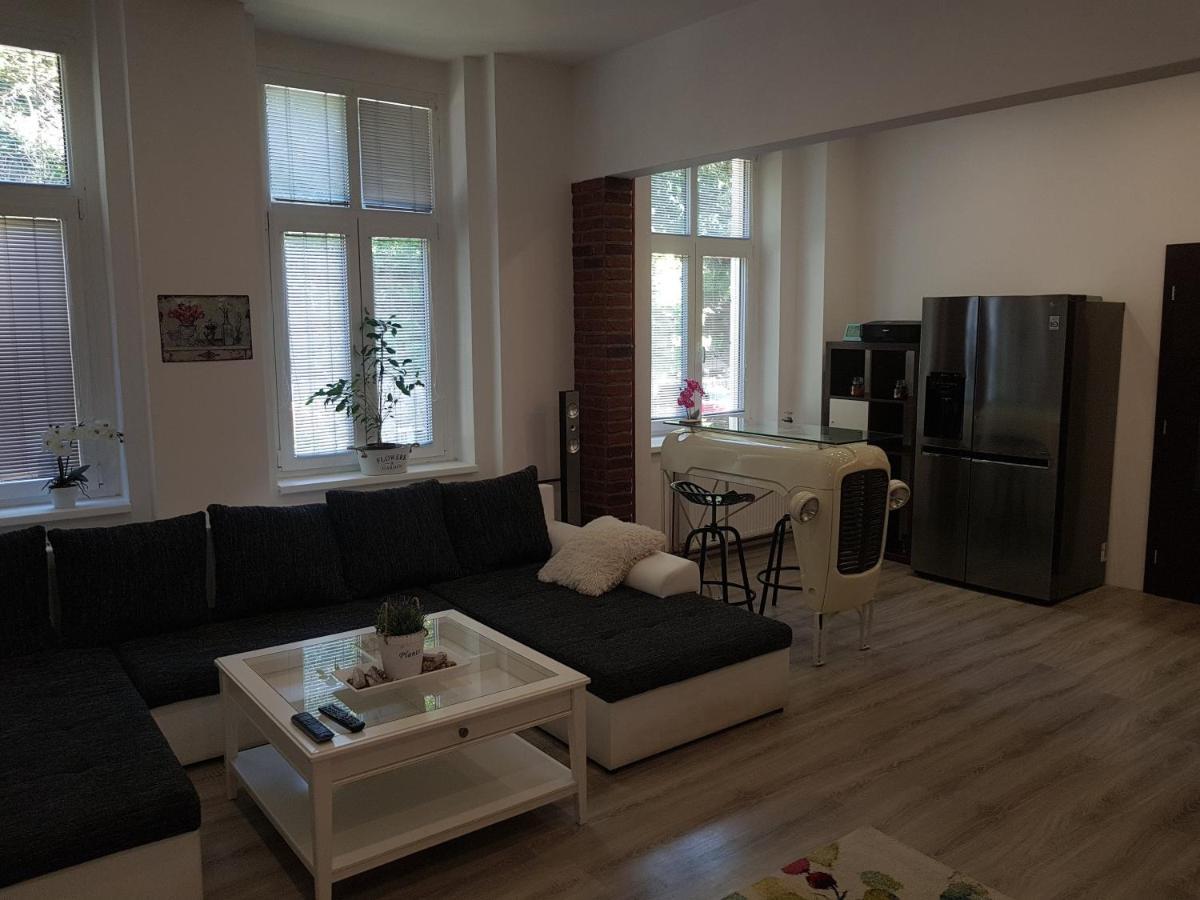 Apartman Karlovy Vary Appartement Buitenkant foto